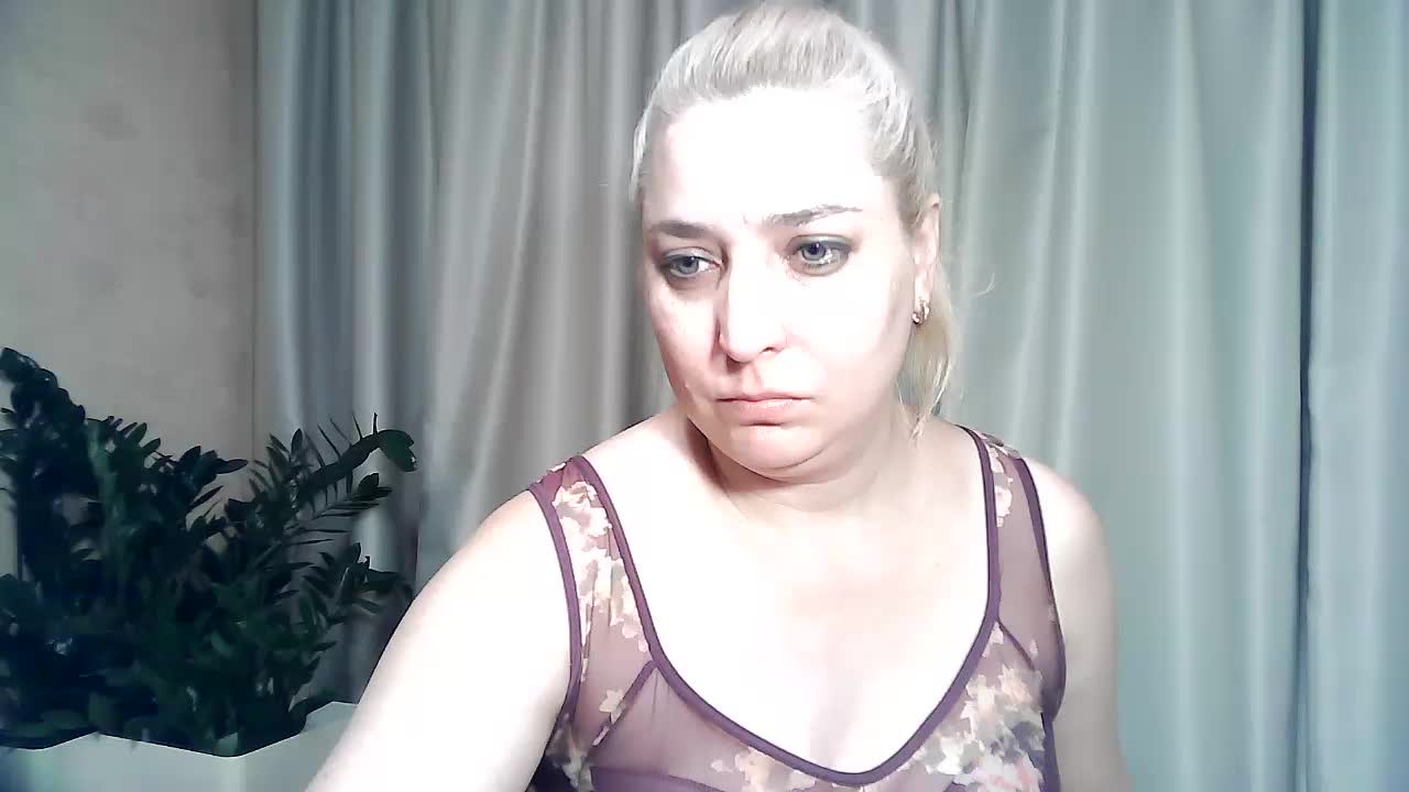 KickaIricka Live Sex December 14, 2025