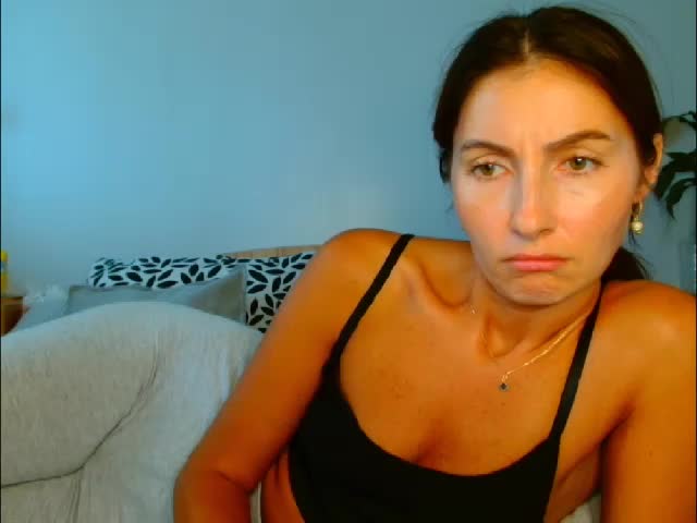 Irina9793 Live Sex December 13, 2025