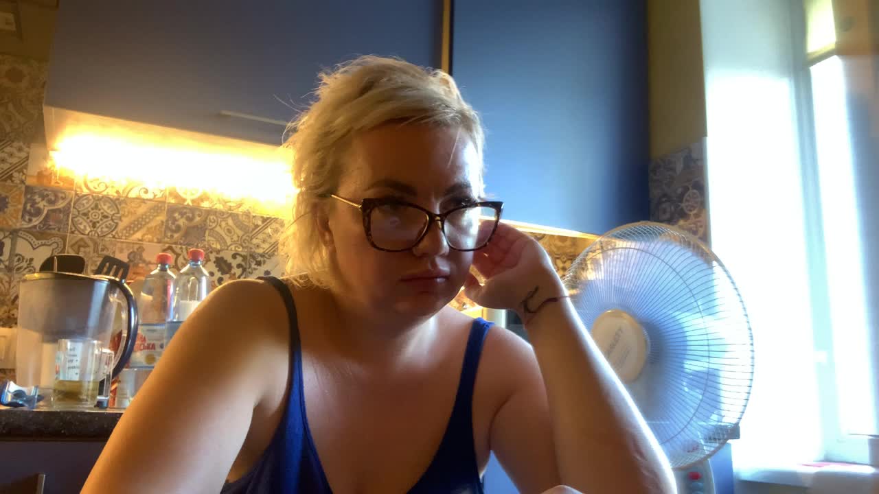 Oksana494 Live Sex December 17, 2025