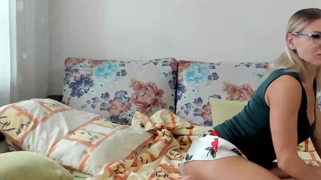 Lisa1225 Live Sex December 17, 2025