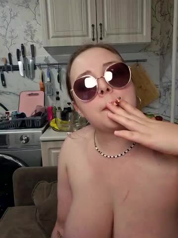 Caramel_pussy Live Sex December 18, 2025