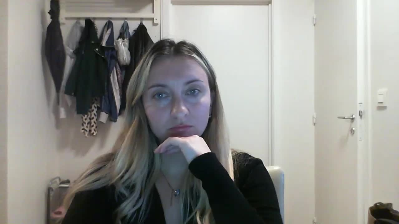 RuslanaFlower Live Sex December 15, 2025