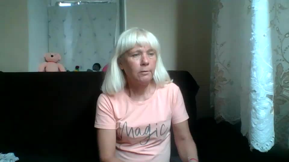 sakura_blonde Live Sex December 17, 2025