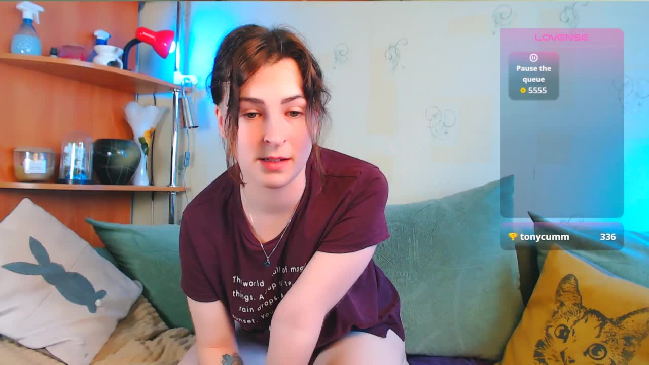 Caroline1995 Live Sex December 17, 2025