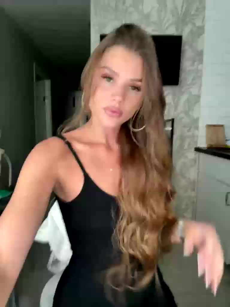 SweetyMia Live Sex December 14, 2025