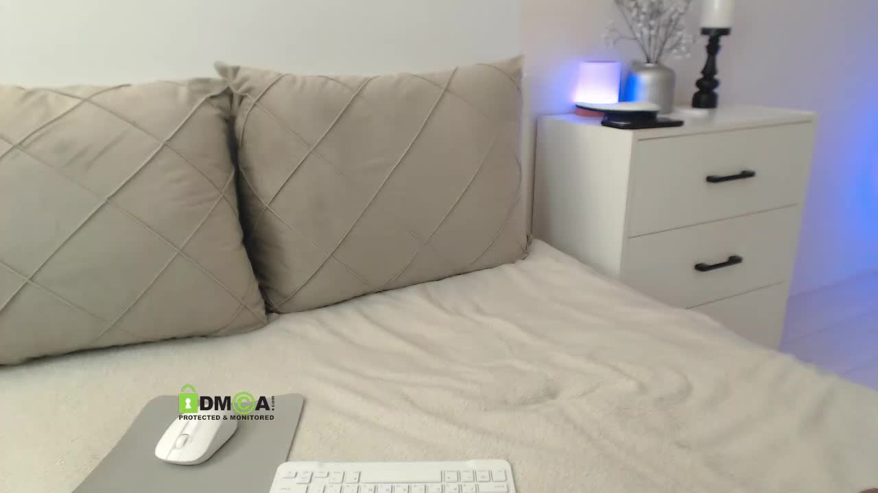 Keetrina Live Sex August 20, 2025