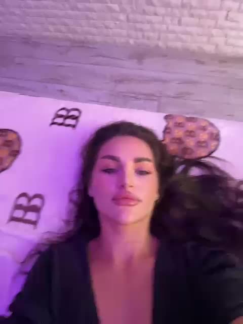 na_prisedala Live Sex December 14, 2025