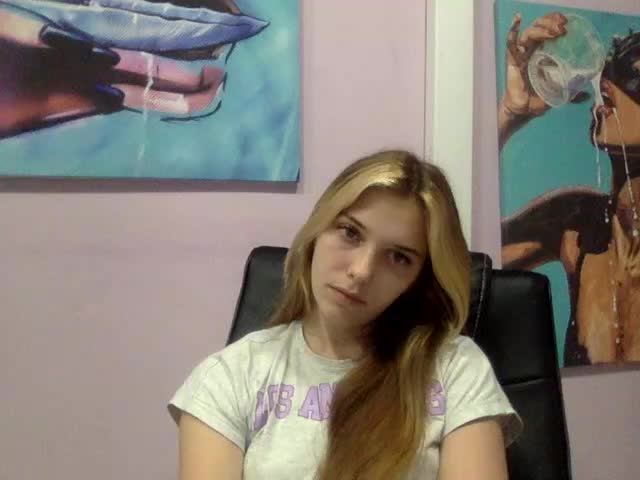 Vikky77 Live Sex August 20, 2025