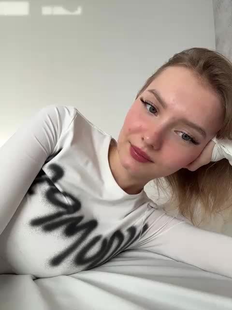 -Nezukoo- Live Sex December 17, 2025