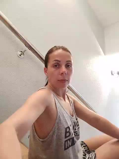 _SENORiTA_ Live Sex December 17, 2025