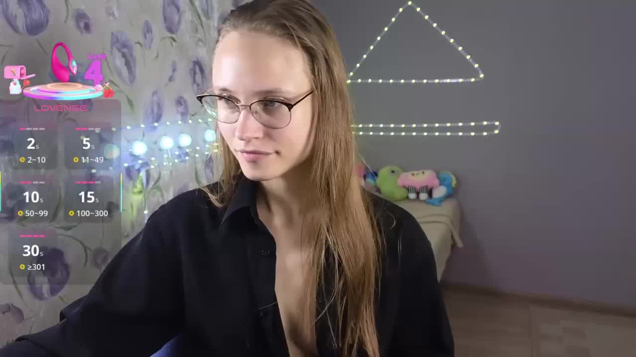 Armura Live Sex December 17, 2025