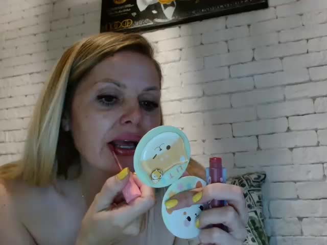 AngelAlone Live Sex December 17, 2025