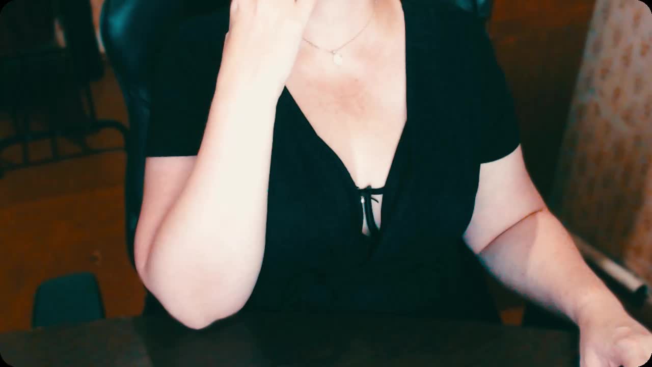 Alisa1917 Live Sex December 14, 2025