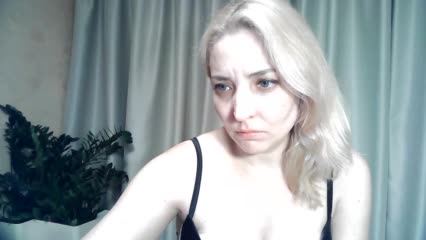 mariska-kiska Live Sex December 15, 2025