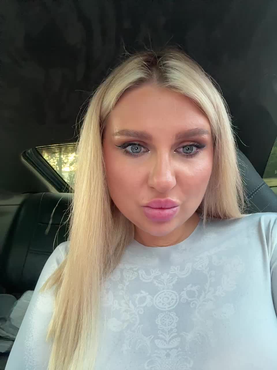 Kotofeyka1 Live Sex December 13, 2025