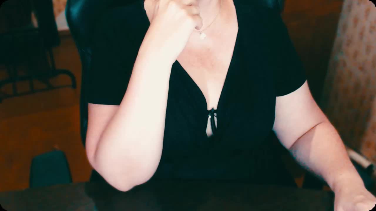 Alisa1917 Live Sex December 14, 2025