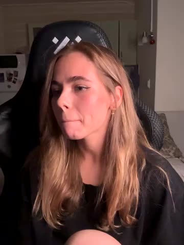 SkyBriii Live Sex December 13, 2025