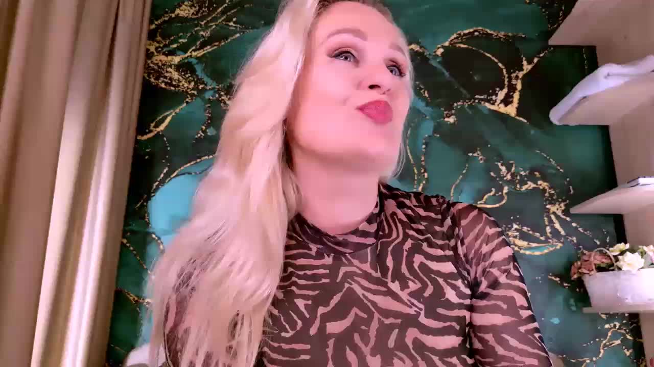 Elismiracle Live Sex December 15, 2025