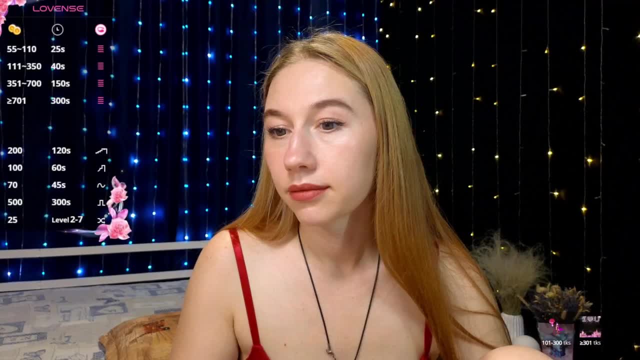 kiskaWEDNESDAY Live Sex December 17, 2025