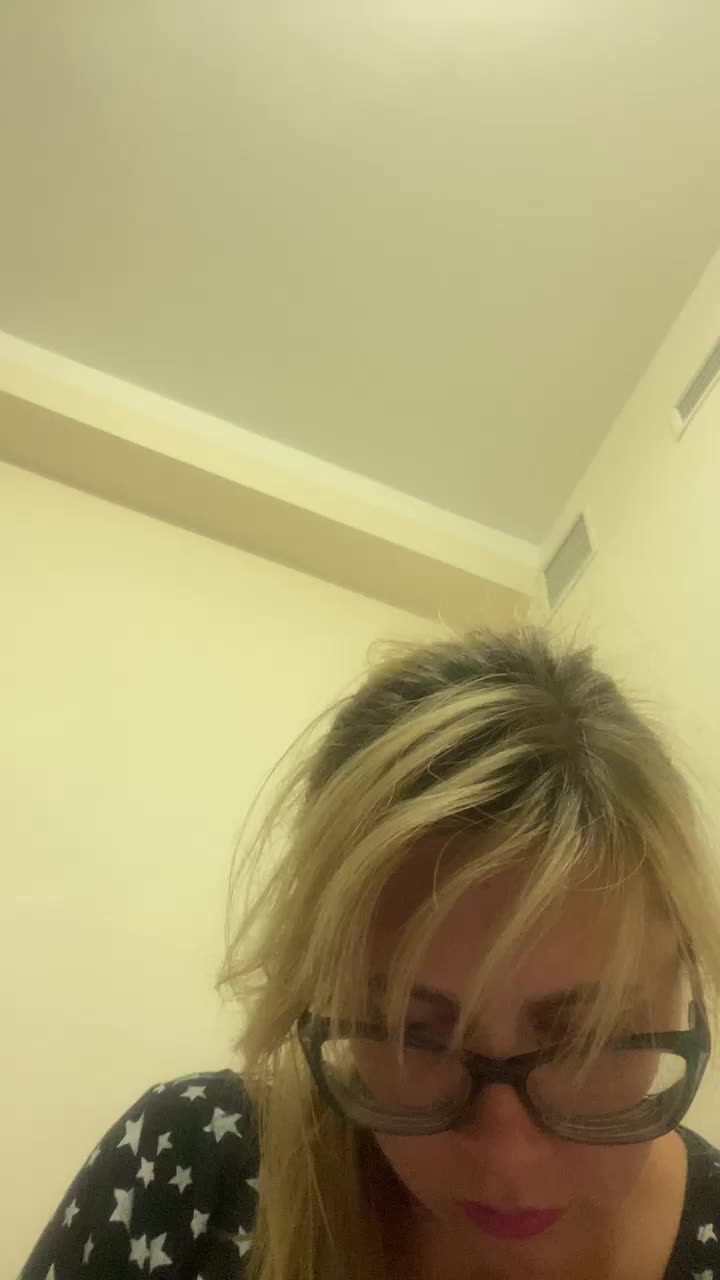 Elegant00Girl Live Sex December 17, 2025