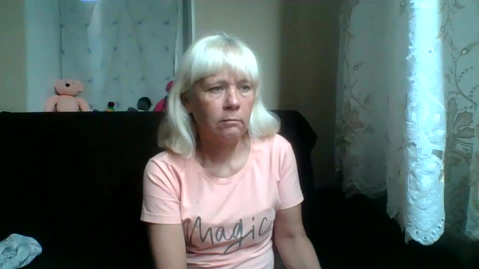 sakura_blonde Live Sex December 17, 2025