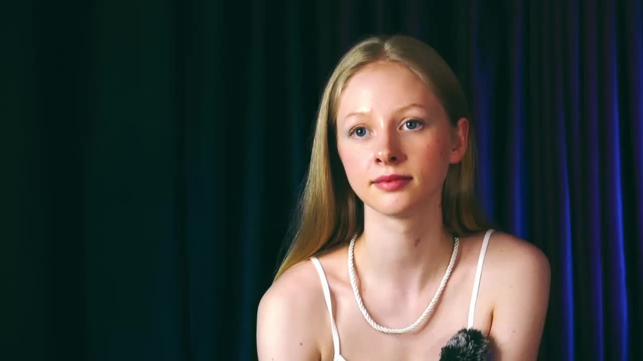 MiaVebes Live Sex December 14, 2025