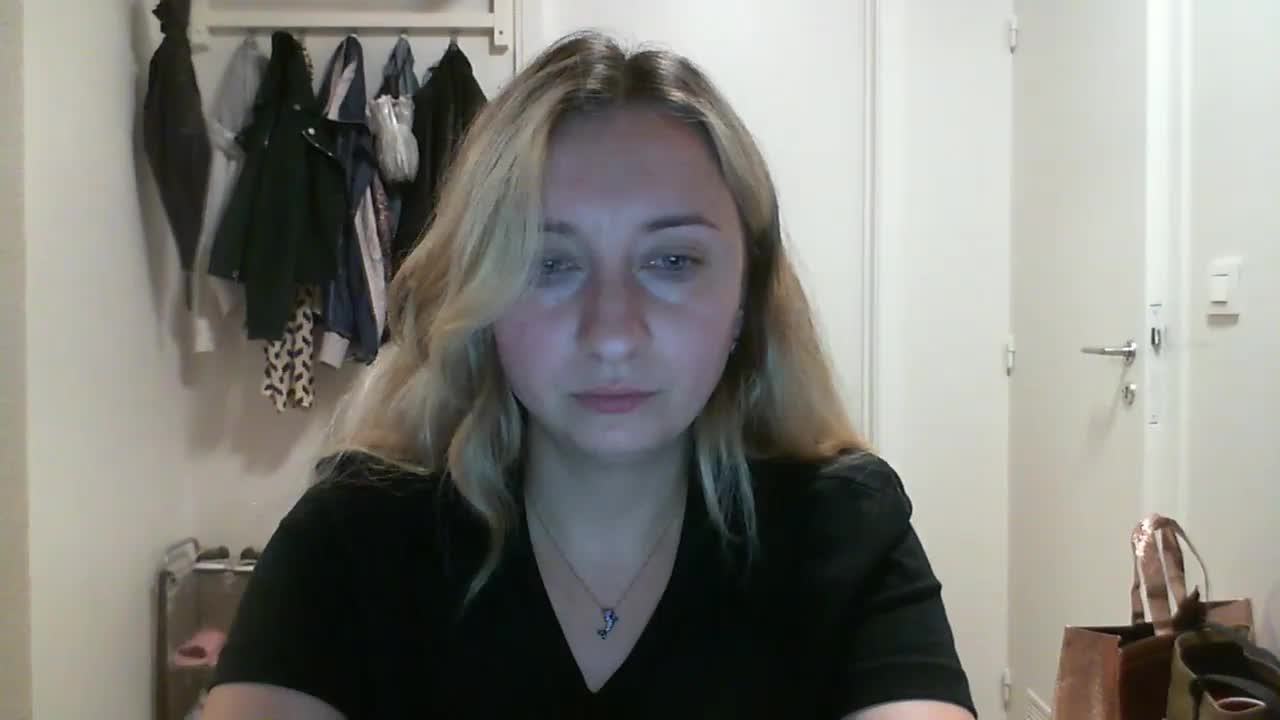 RuslanaFlower Live Sex December 15, 2025