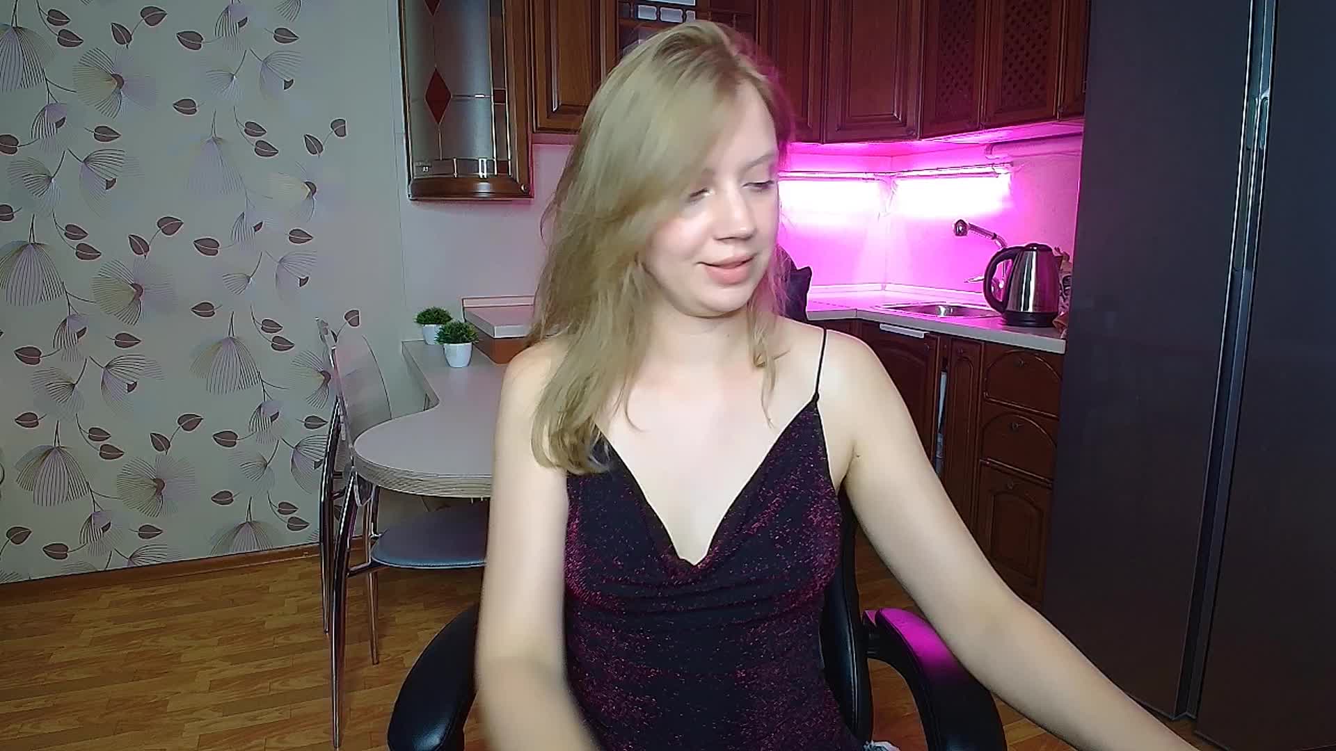 Nadins Live Sex December 13, 2025