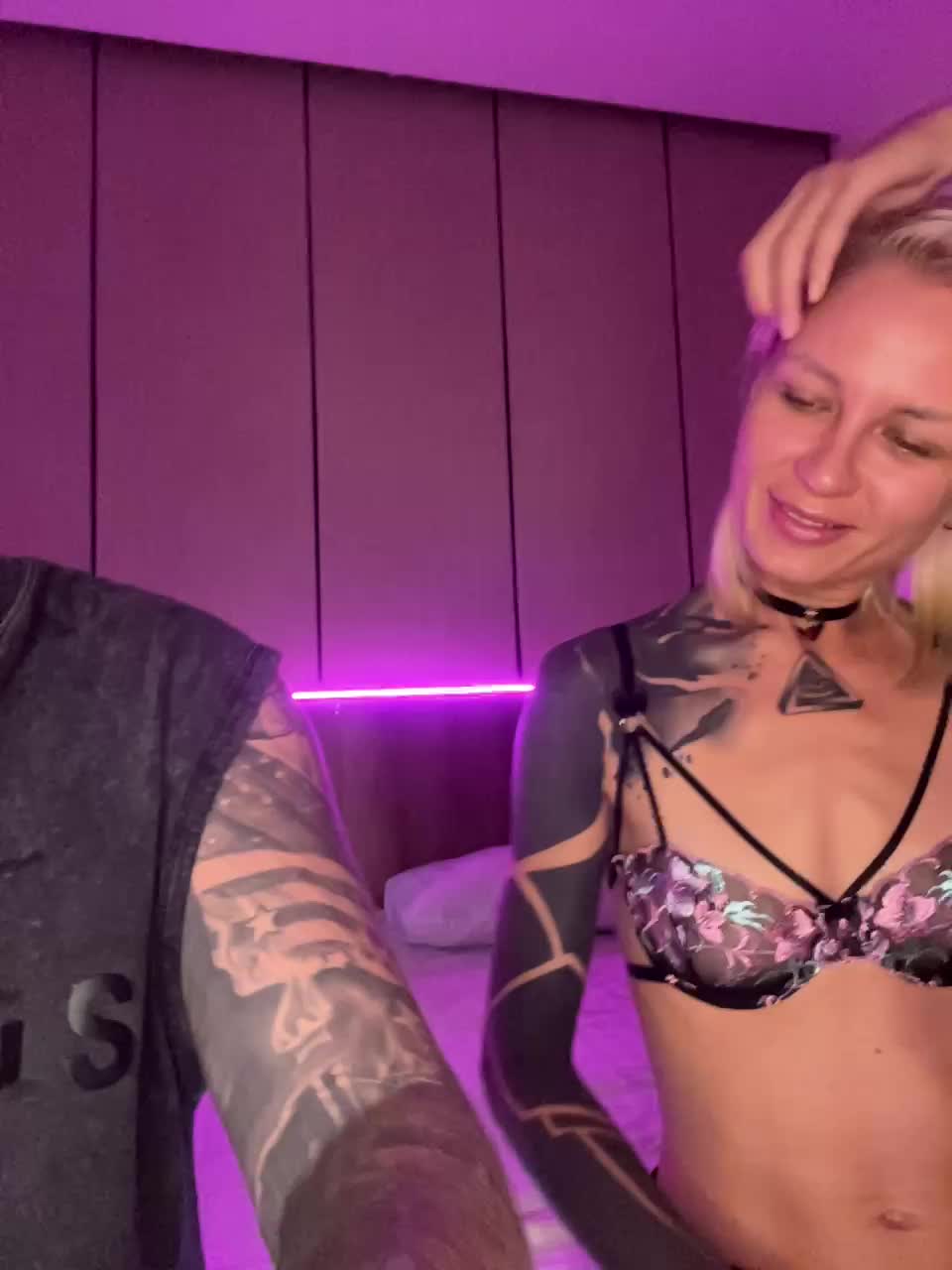 Twins666 Live Sex December 14, 2025