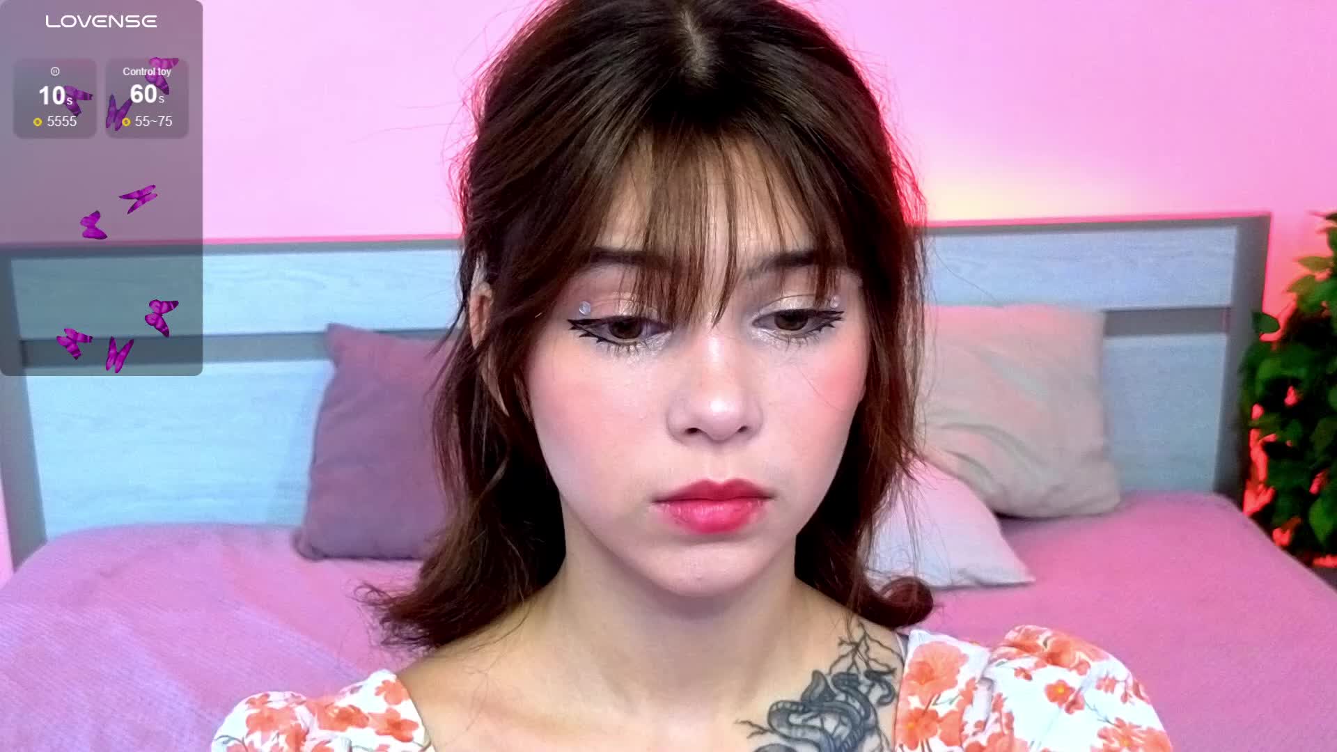 CoralineJones Live Sex December 18, 2025