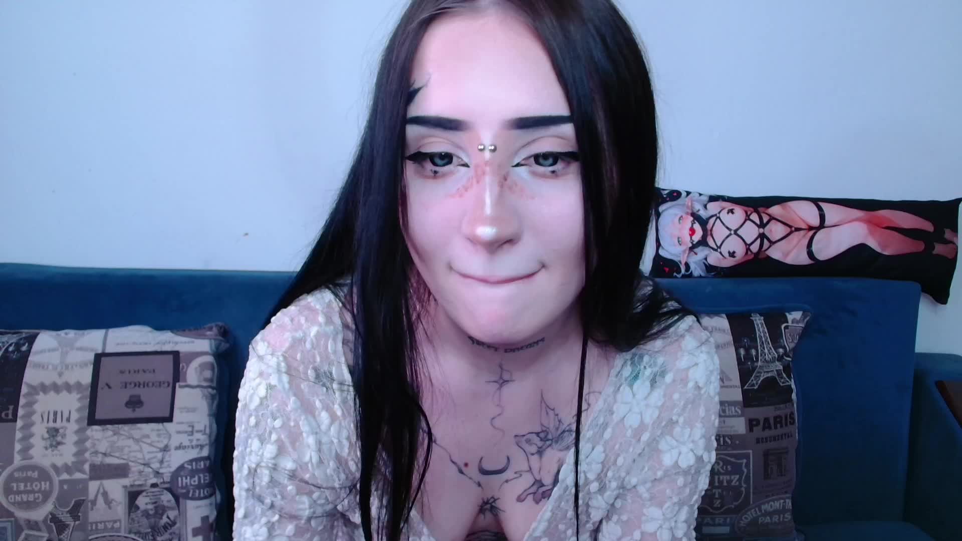 lisa-tatt Live Sex December 14, 2025