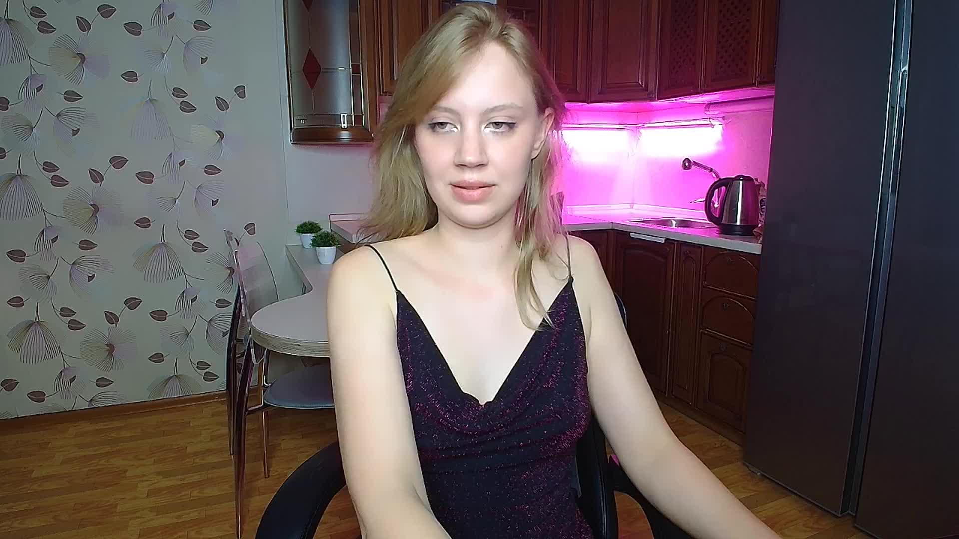 Nadins Live Sex December 13, 2025