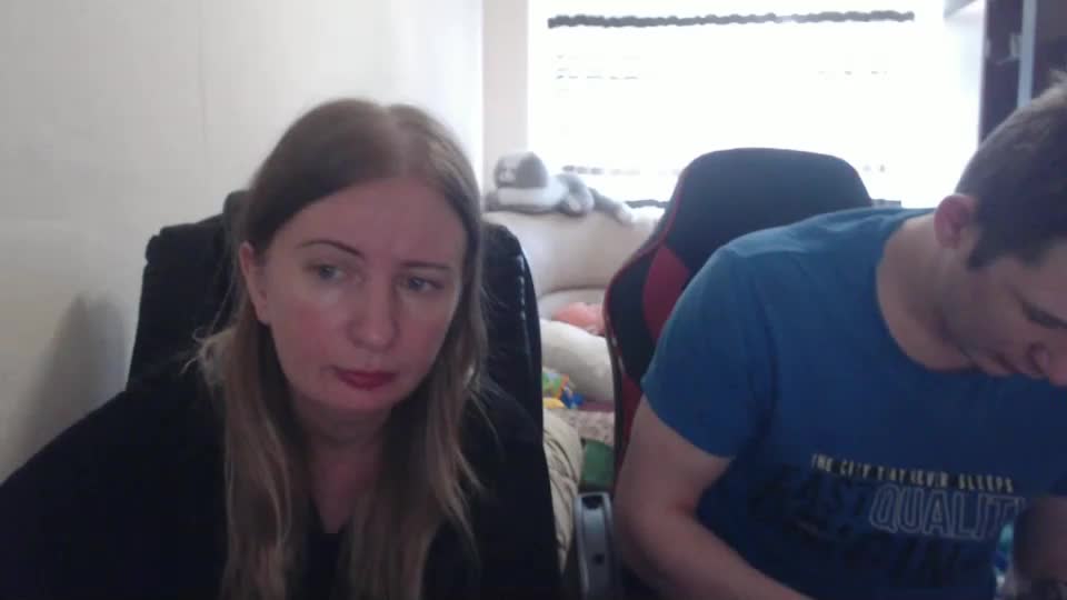 jenisandpeter Live Sex December 14, 2025