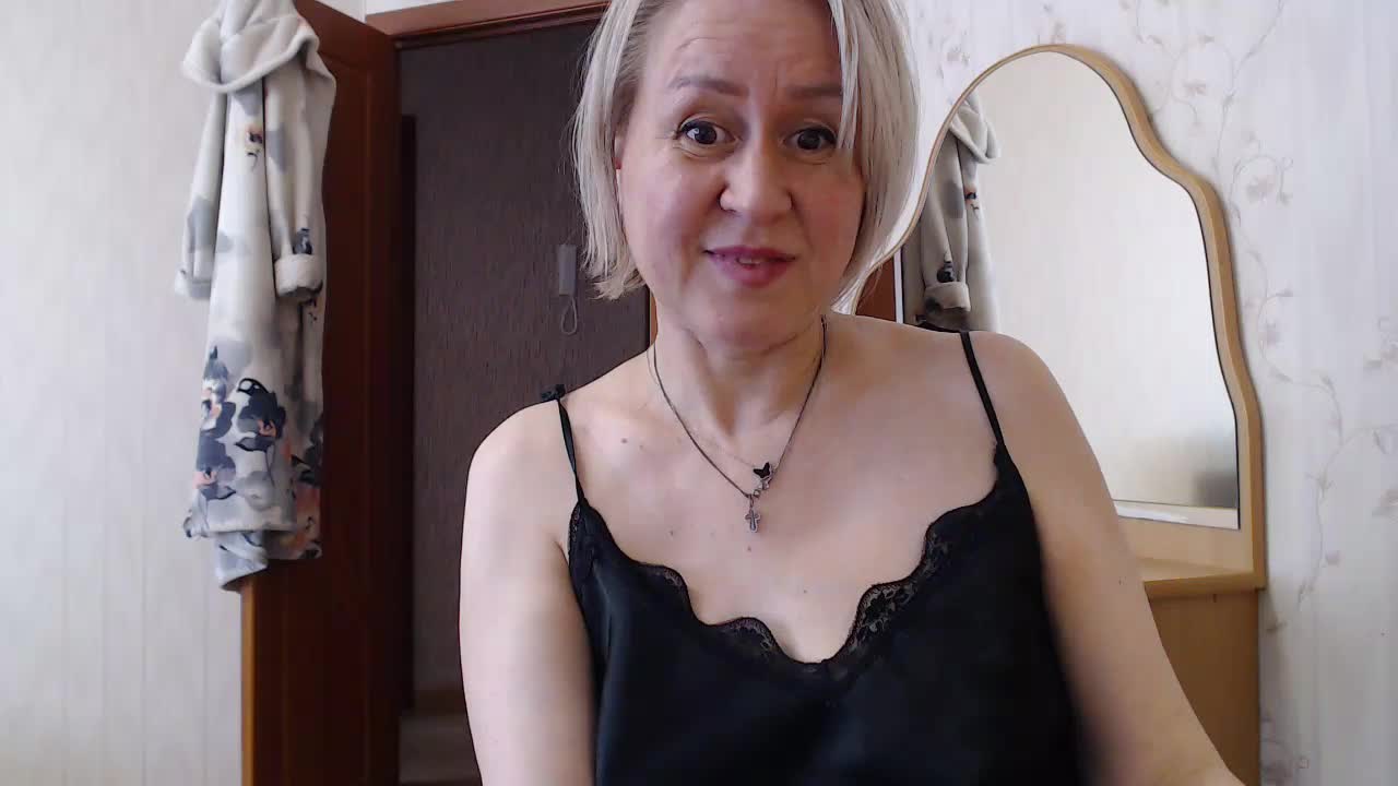 MilenaGerl Live Sex December 17, 2025