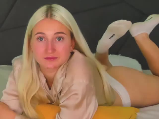 HollyTaillor Live Sex December 14, 2025