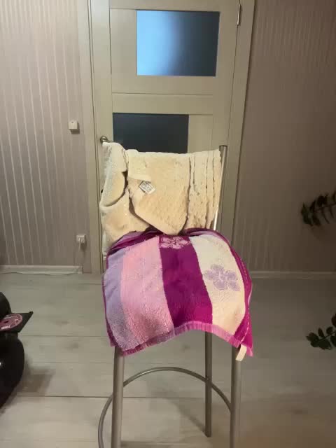 Karolina_Milf Live Sex December 13, 2025