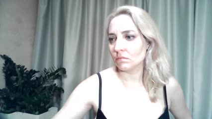 mariska-kiska Live Sex December 15, 2025