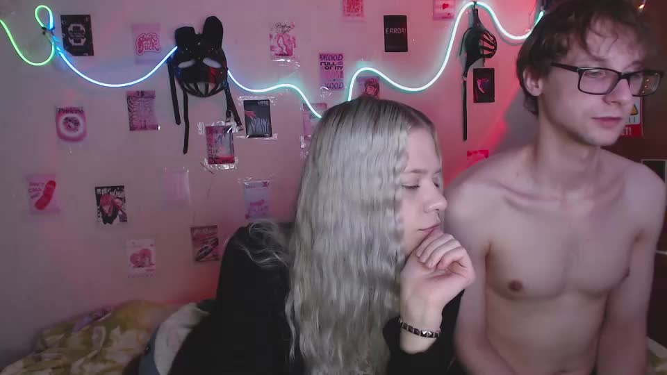 your_horny_friends Live Sex December 14, 2025