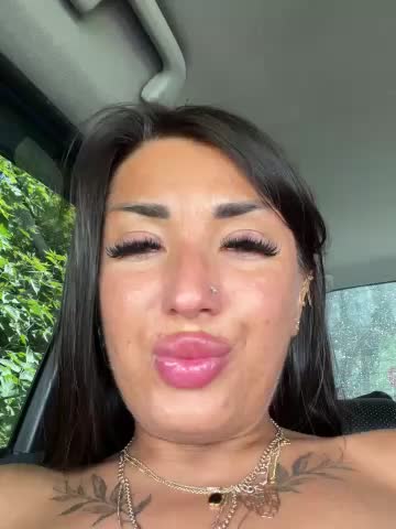 RuslanaXX Live Sex December 17, 2025