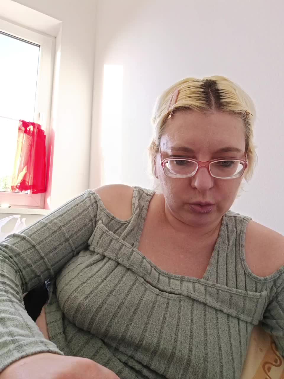 Vika211 Live Sex December 17, 2025