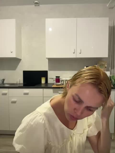 vik77777A Live Sex December 17, 2025