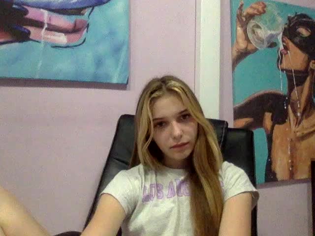 Vikky77 Live Sex August 22, 2025