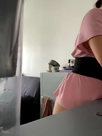 girlsz_ Live Sex December 17, 2025