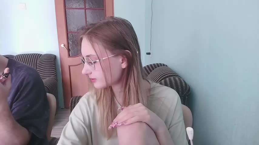 emolina1337 Live Sex December 14, 2025