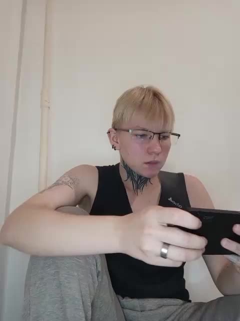 Zhenyya- Live Sex December 12, 2025