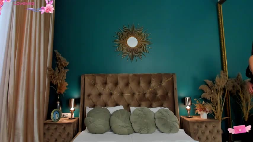 CalyMoon Live Sex December 14, 2025