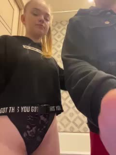 sweet1squirt Live Sex December 17, 2025