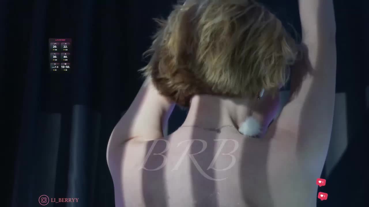 Li_Berry Live Sex December 17, 2025