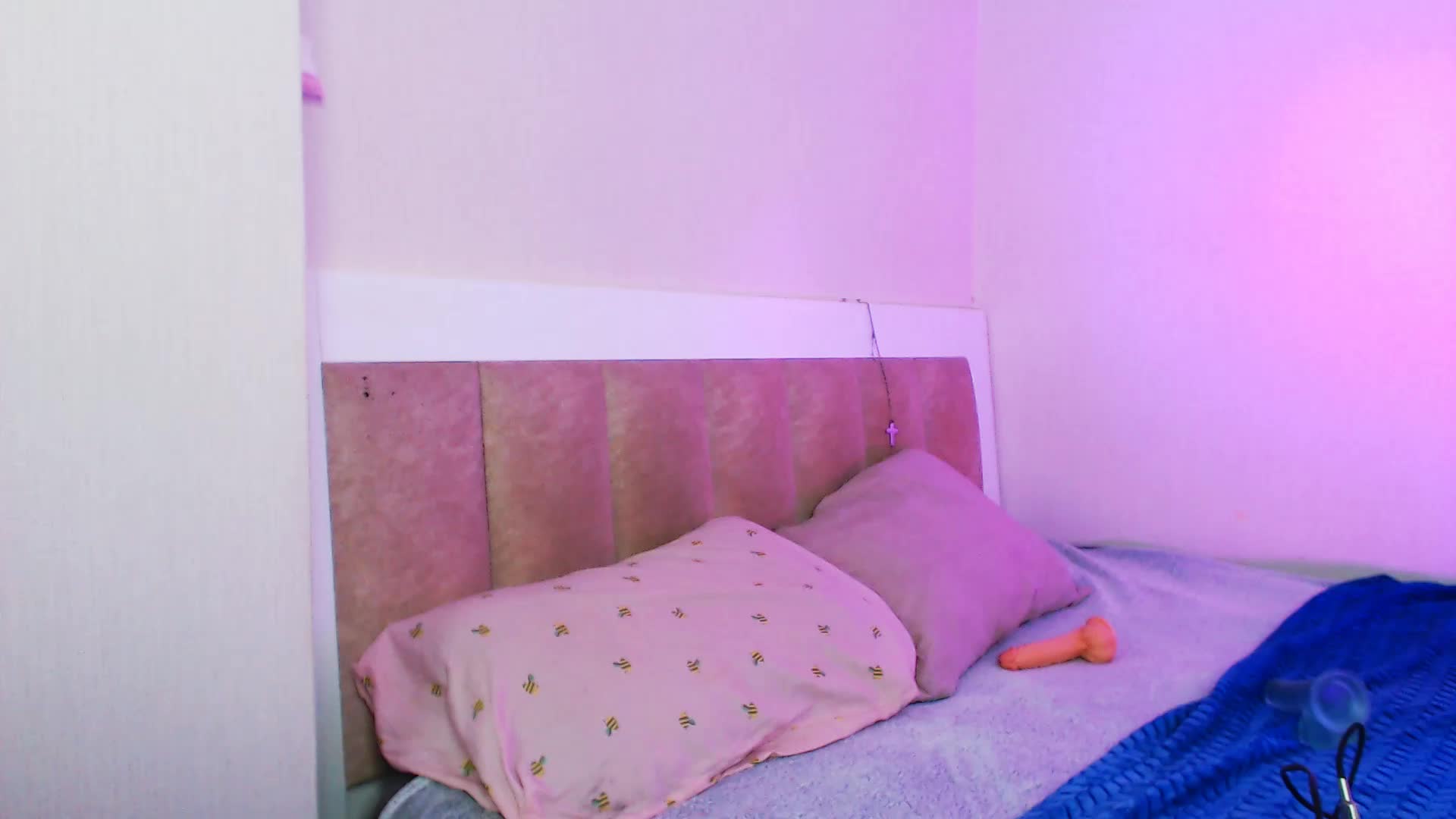 Pizda-Drozda Live Sex December 17, 2025