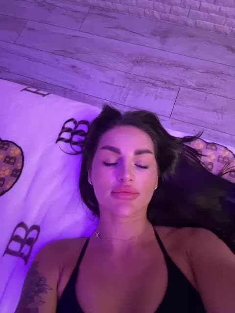 na_prisedala Live Sex December 12, 2025